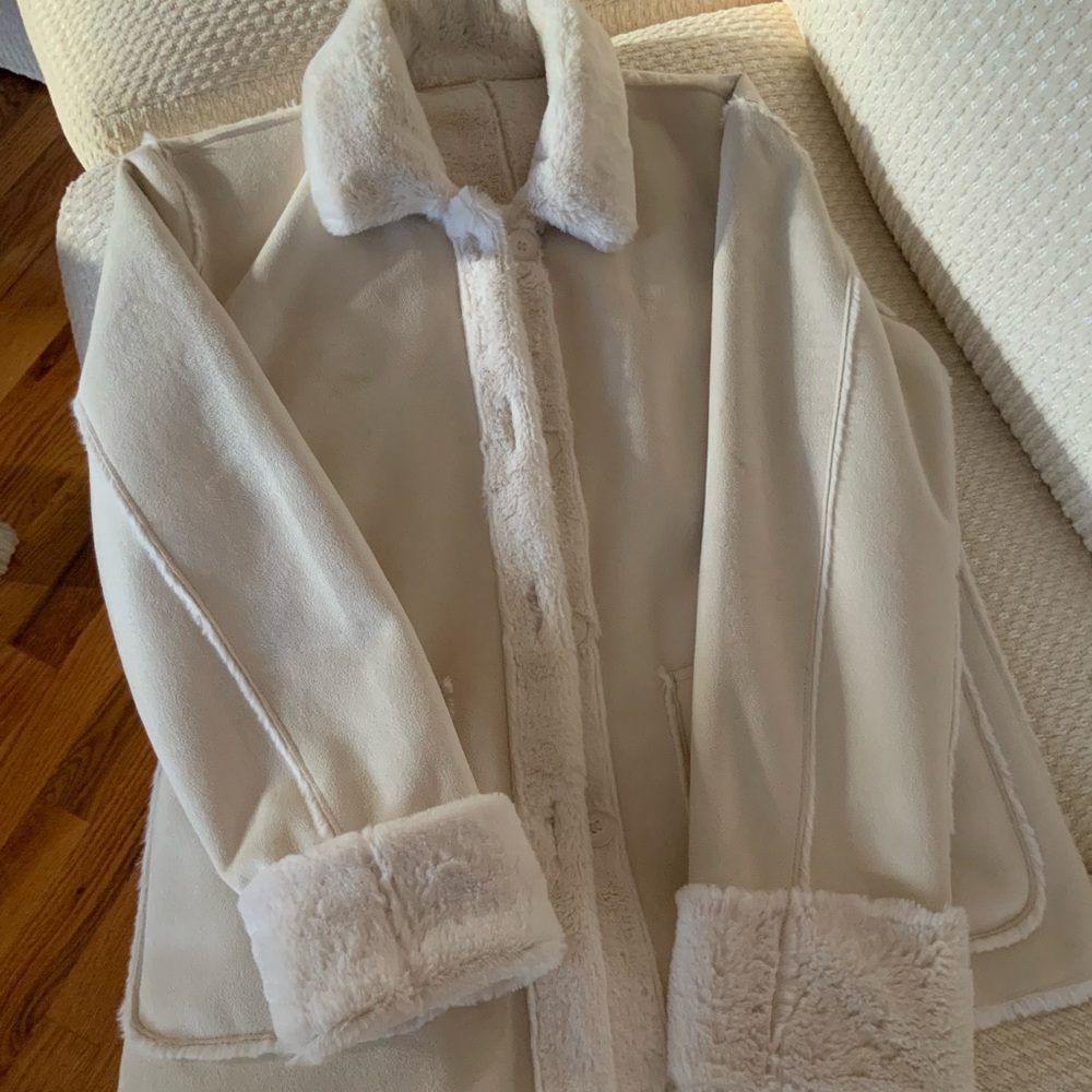 Brandon Thomas Reversible Cream Faux Fur Trim Coat